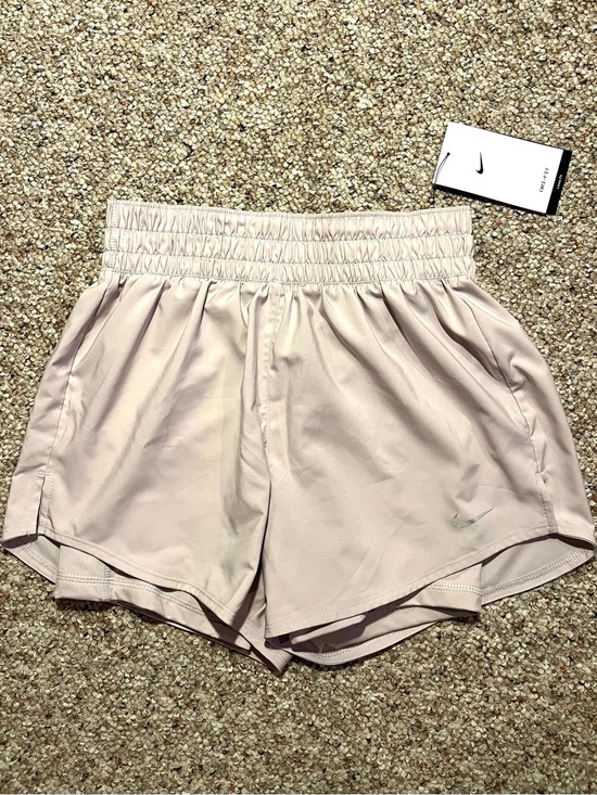 Nike Pants - Nike Women's Beige Dri-Fit High Rise 3 in 1 shorts NWT